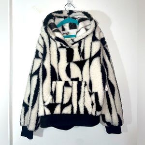 Treasure & Bond NWT Sherpa fleece hoodie 7/8